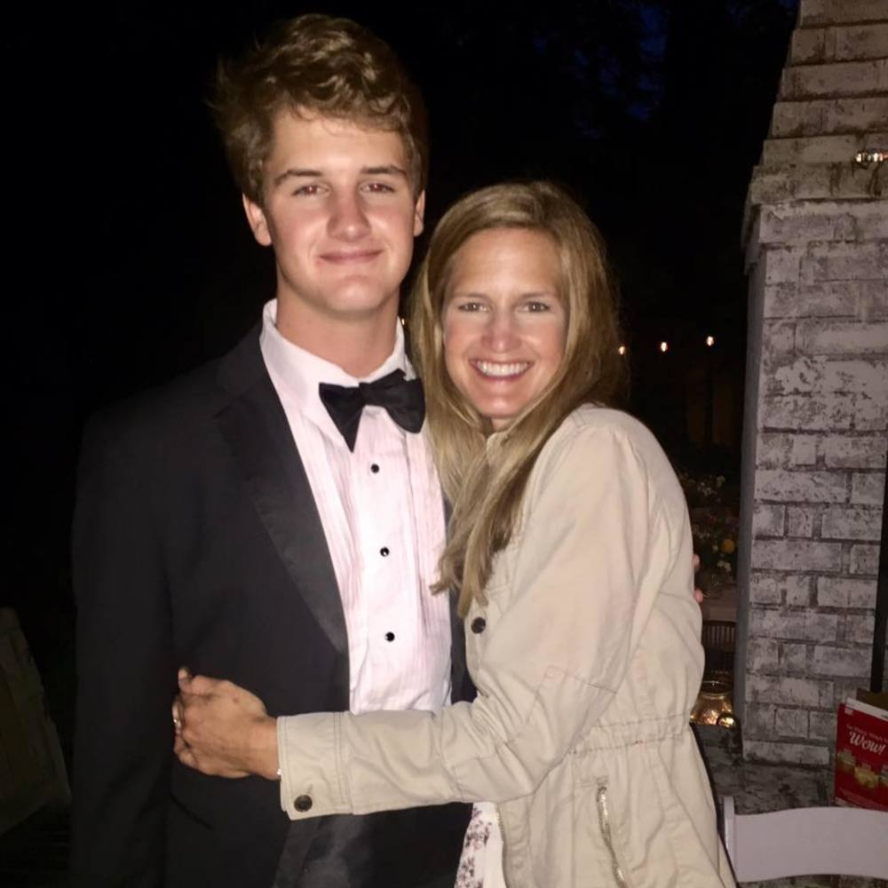 Meet your Posher, Debbie